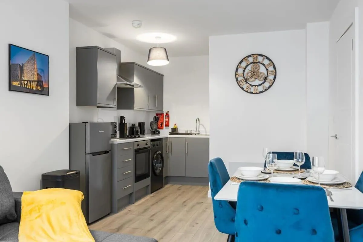 Modern 2 Bedroom Apartment In Belfast East Village