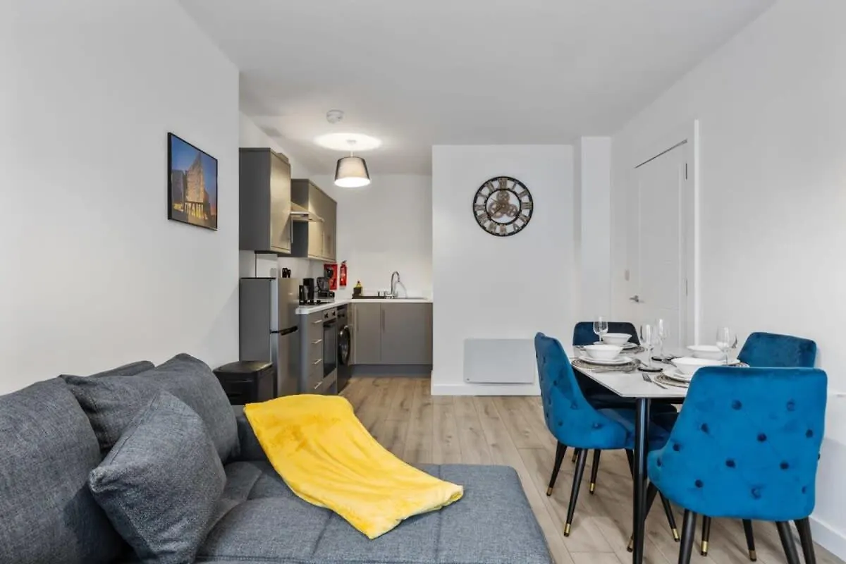 Modern 2 Bedroom Apartment In Belfast East Village
