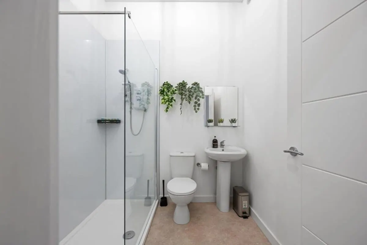 Modern 2 Bedroom Apartment In Belfast East Village 0*,