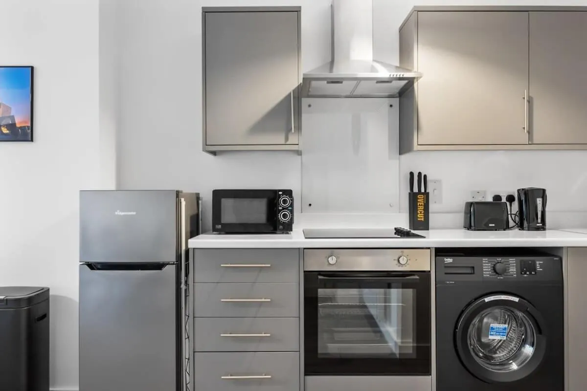 Modern 2 Bedroom Apartment In Belfast East Village